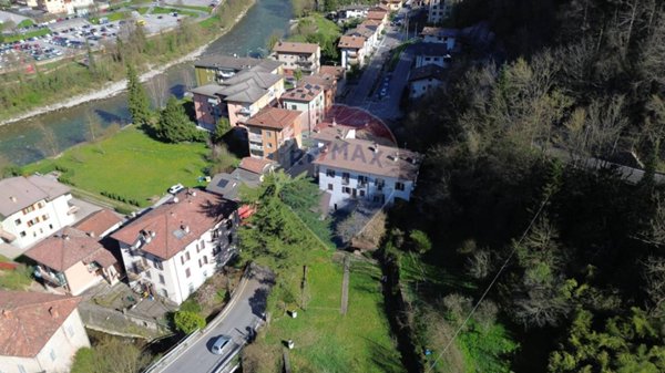 casa indipendente in vendita a Zogno