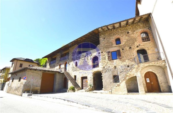 casa indipendente in vendita a Zogno