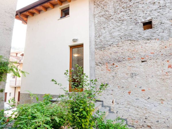 casa indipendente in vendita a Zogno