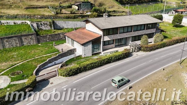 casa indipendente in vendita a Zogno in zona Ambria / Spino al Brembo