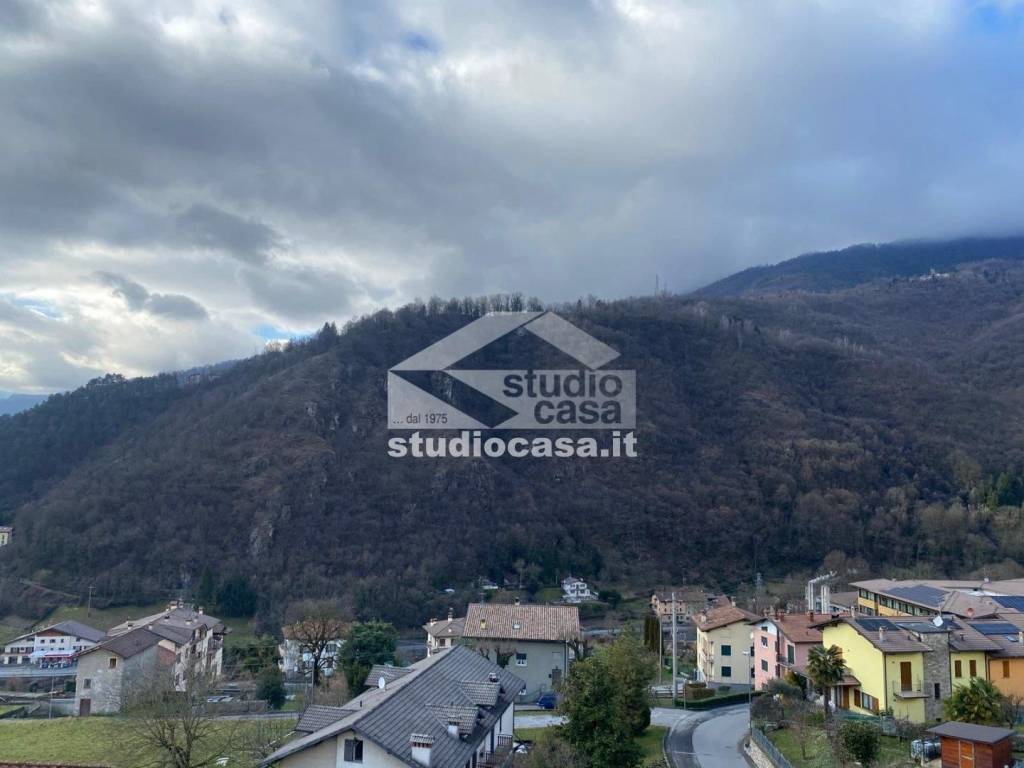 casa indipendente in vendita a Zogno