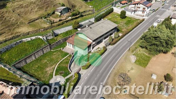 casa indipendente in vendita a Zogno in zona Ambria / Spino al Brembo