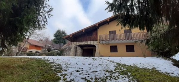 casa indipendente in vendita a Zogno in zona Miragolo San Salvatore