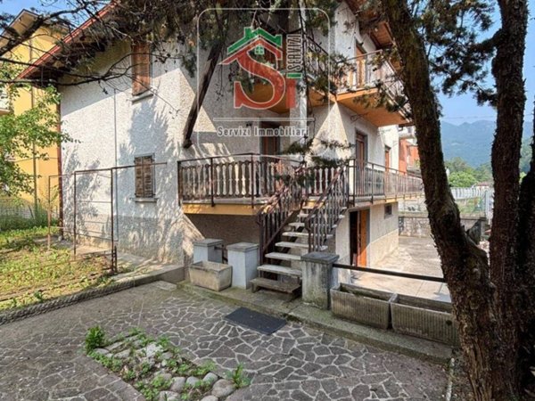 casa indipendente in vendita a Zogno