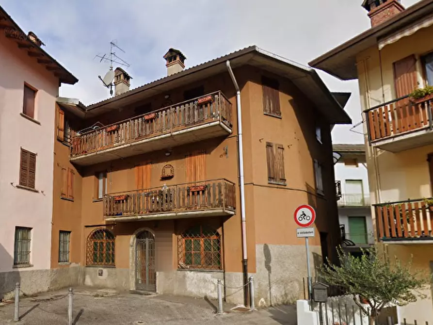 appartamento in vendita a Zogno in zona Poscante
