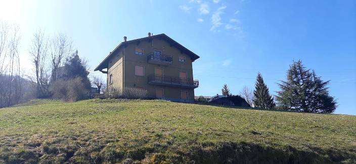 appartamento in vendita a Zogno in zona Miragolo San Salvatore