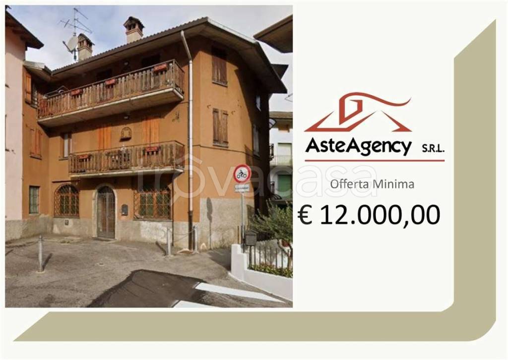 appartamento in vendita a Zogno in zona Poscante