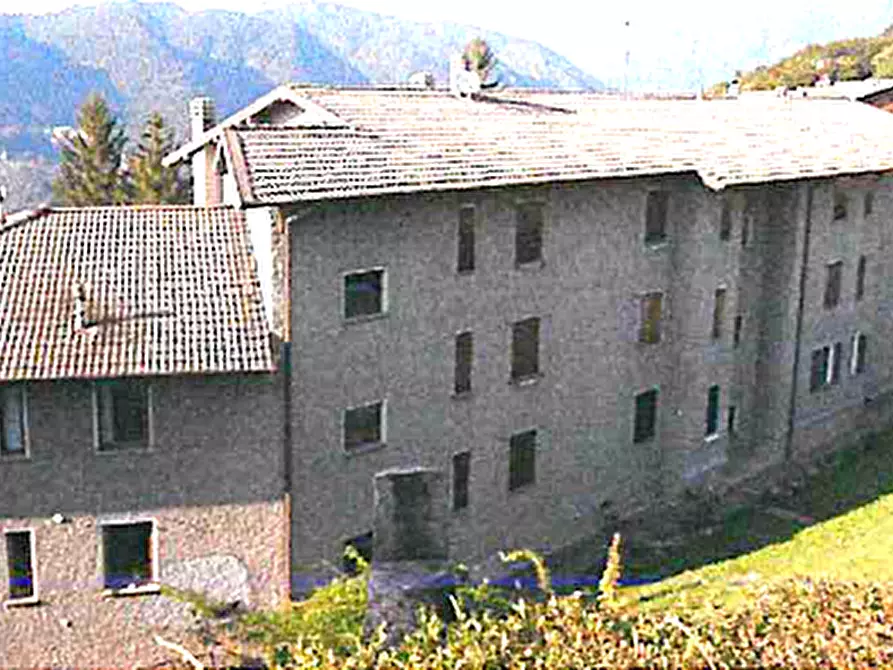 appartamento in vendita a Zogno in zona Somendenna