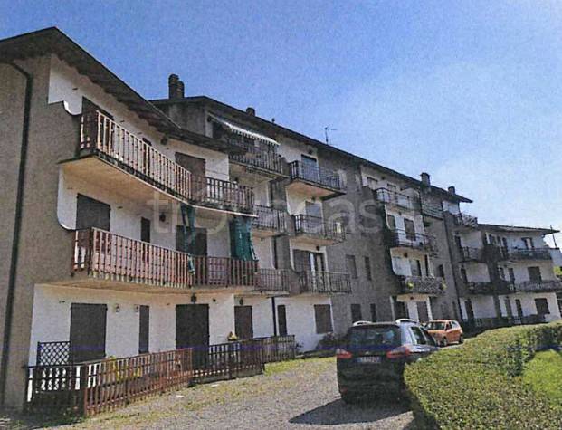 appartamento in vendita a Zogno in zona Somendenna