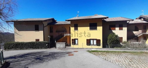 appartamento in vendita a Zogno in zona Miragolo San Salvatore