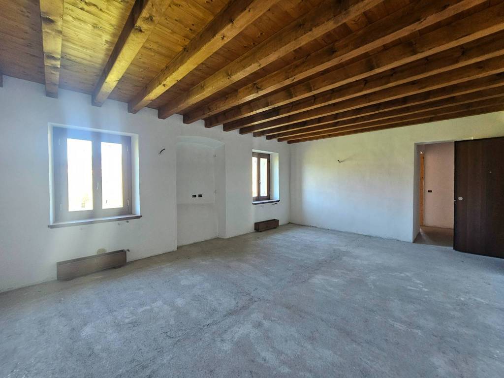 appartamento in vendita a Zogno in zona Poscante