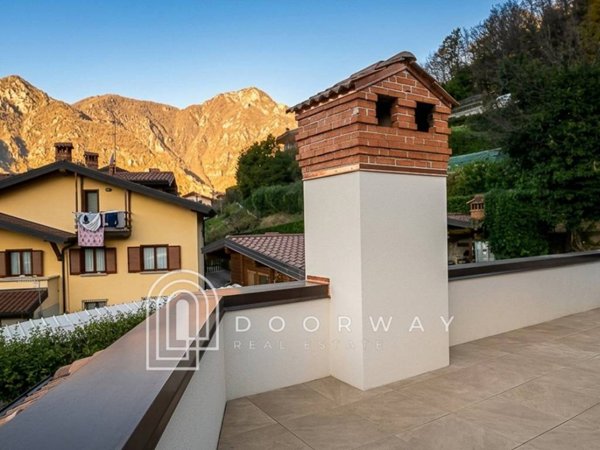 appartamento in vendita a Zogno in zona Ambria / Spino al Brembo