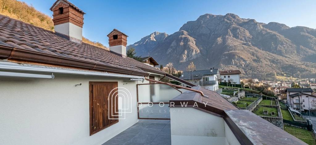 appartamento in vendita a Zogno in zona Ambria / Spino al Brembo