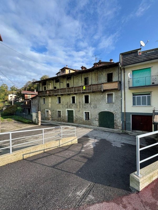 appartamento in vendita a Zogno