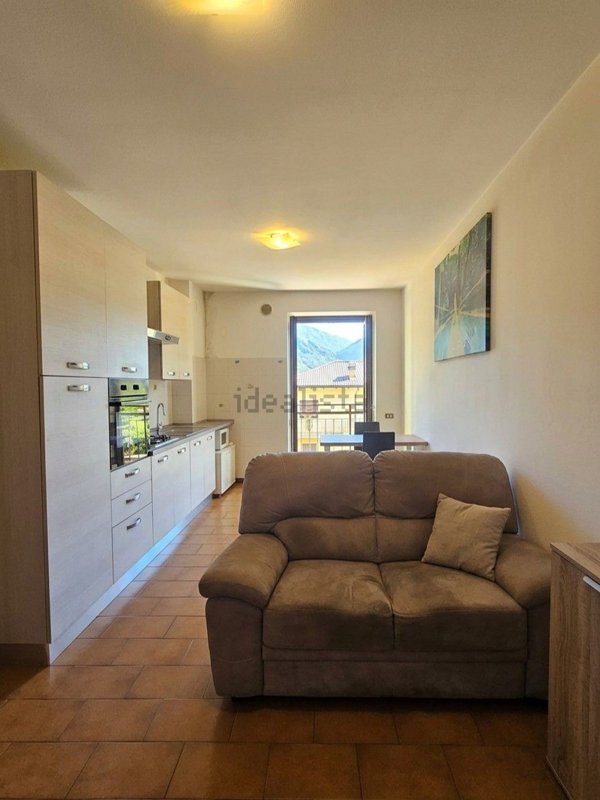 appartamento in vendita a Zogno in zona Endenna