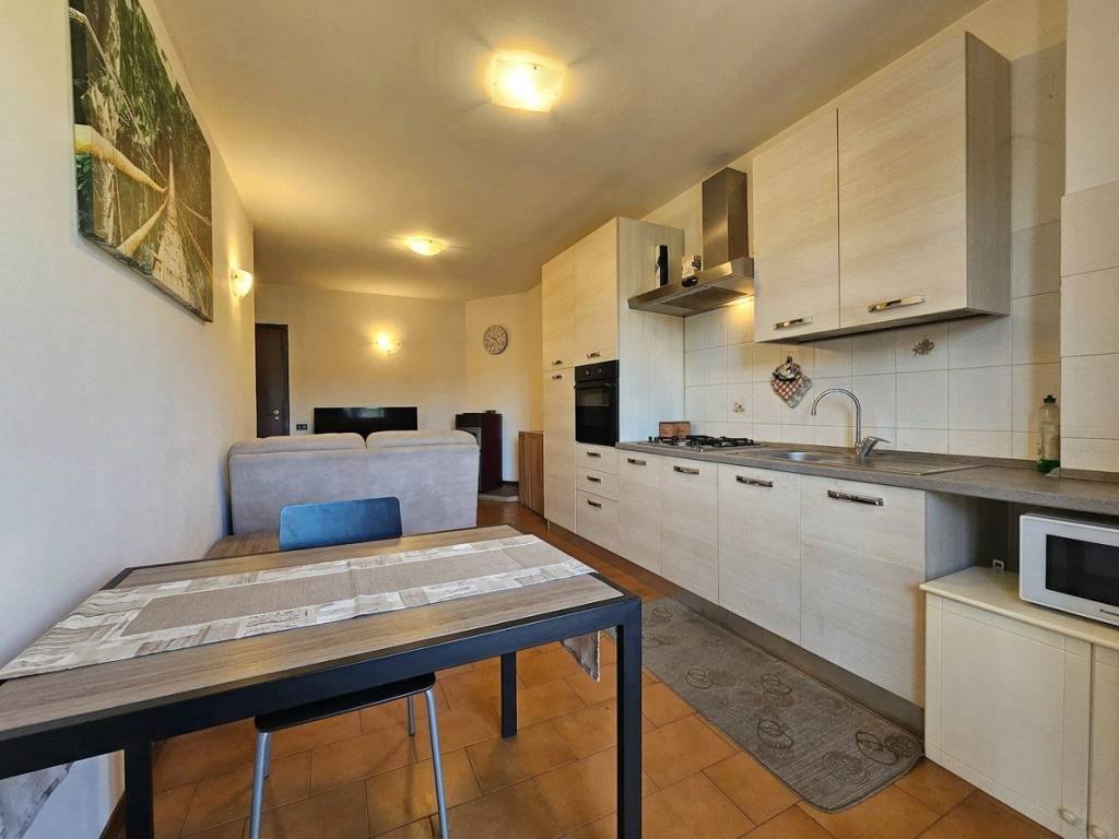 appartamento in vendita a Zogno in zona Endenna