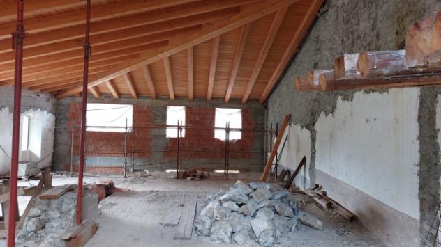 appartamento in vendita a Zogno in zona Stabello