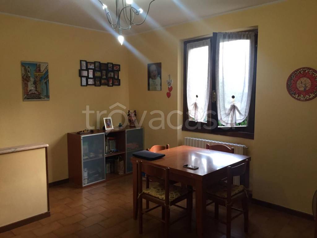 appartamento in vendita a Zogno in zona Stabello