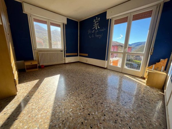 appartamento in vendita a Zogno in zona Endenna