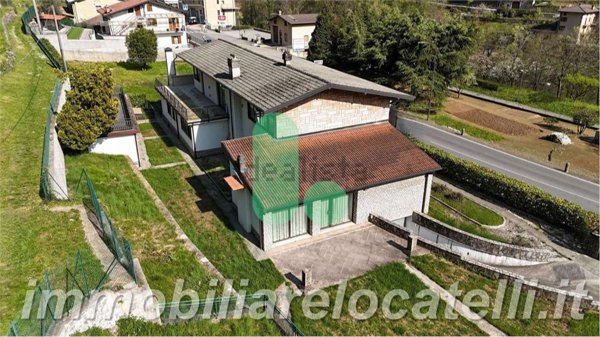 casa indipendente in vendita a Zogno in zona Ambria / Spino al Brembo
