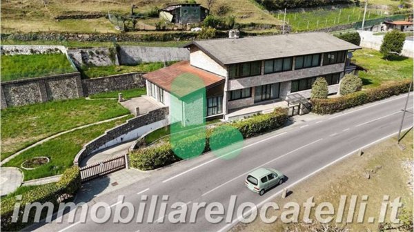 casa indipendente in vendita a Zogno in zona Ambria / Spino al Brembo