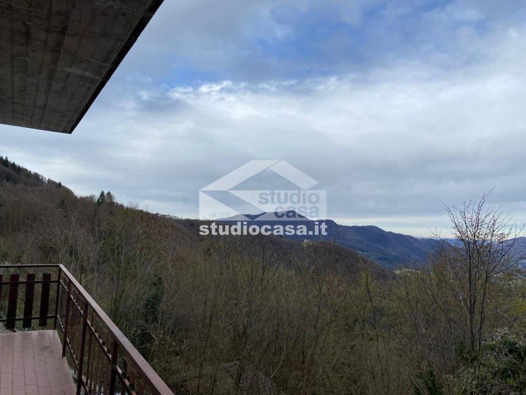 appartamento in vendita a Zogno in zona Miragolo San Salvatore