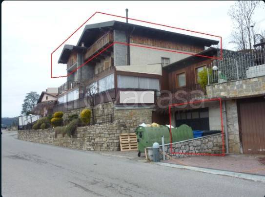 appartamento in vendita a Zogno in zona Somendenna