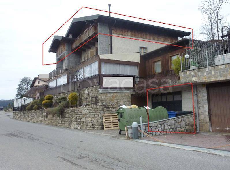 appartamento in vendita a Zogno in zona Somendenna