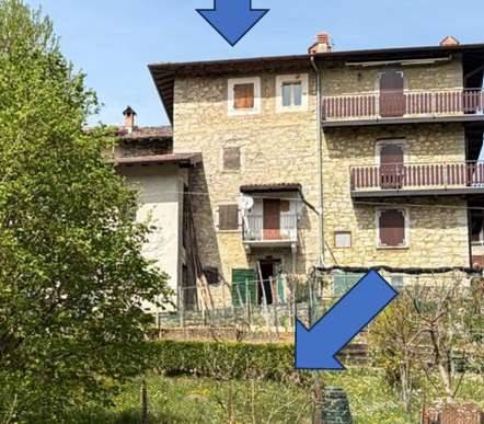 casa semindipendente in vendita a Zogno in zona Somendenna
