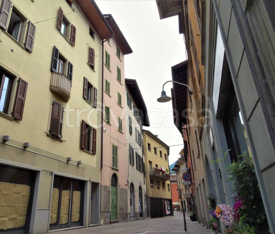 albergo in vendita a Zogno