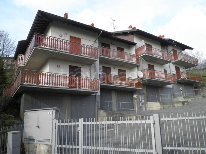 appartamento in vendita a Costa Serina
