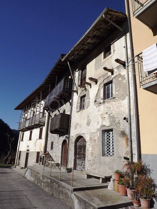 casa indipendente in vendita a Costa Serina