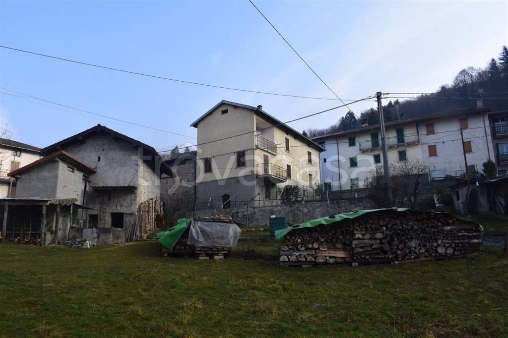 casa indipendente in vendita a Costa Serina