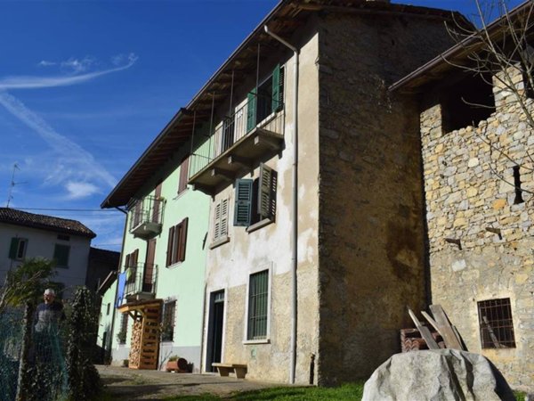 casa indipendente in vendita a Costa Serina
