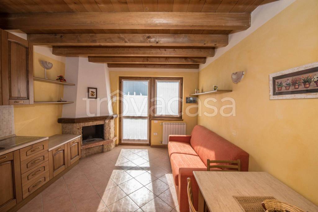 appartamento in vendita a Costa Serina