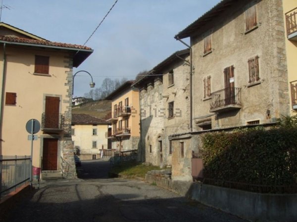 appartamento in vendita a Costa Serina