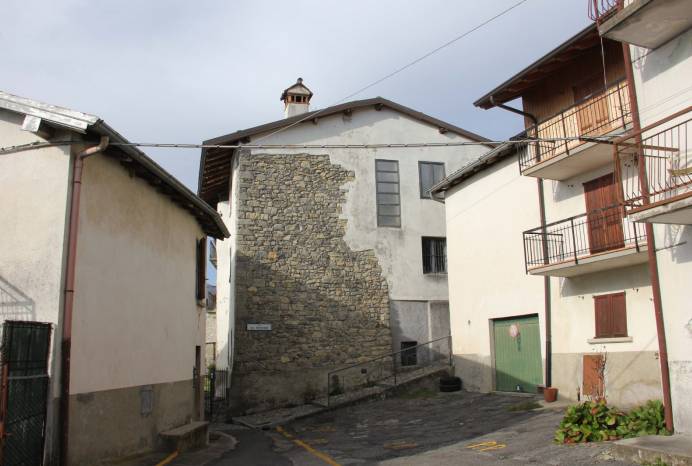 appartamento in vendita a Costa Serina