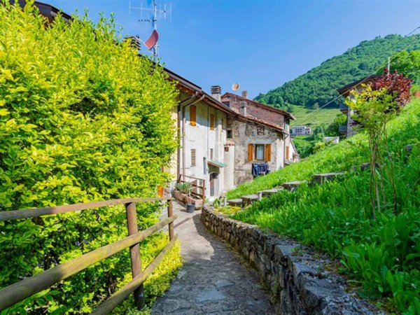 casa indipendente in vendita a Costa Serina