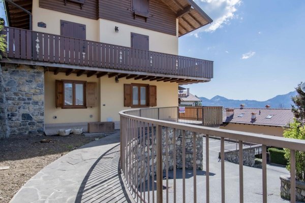 appartamento in vendita a Costa Serina
