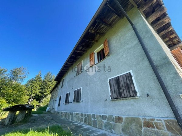 appartamento in vendita a Costa Serina