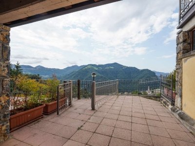 appartamento in vendita a Costa Serina