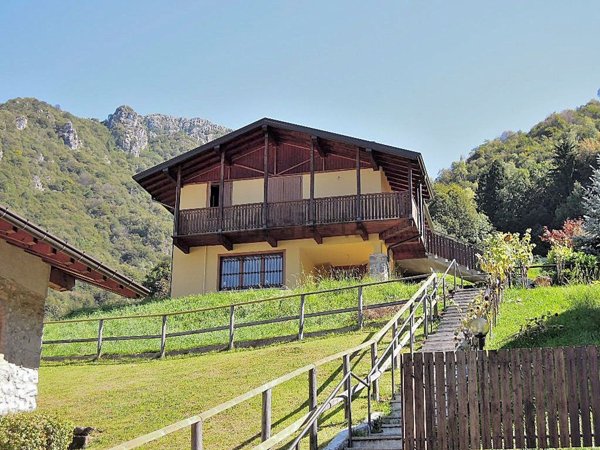 casa indipendente in vendita a Costa Serina