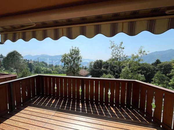 appartamento in vendita a Costa Serina