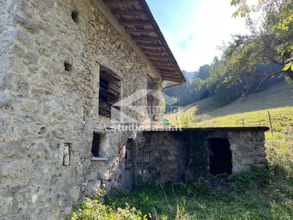 appartamento in vendita a Costa Serina