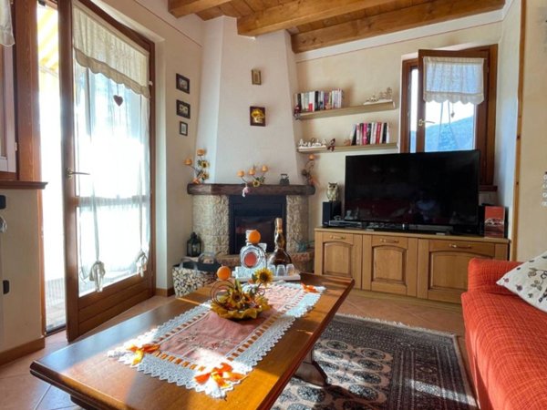 casa indipendente in vendita a Costa Serina