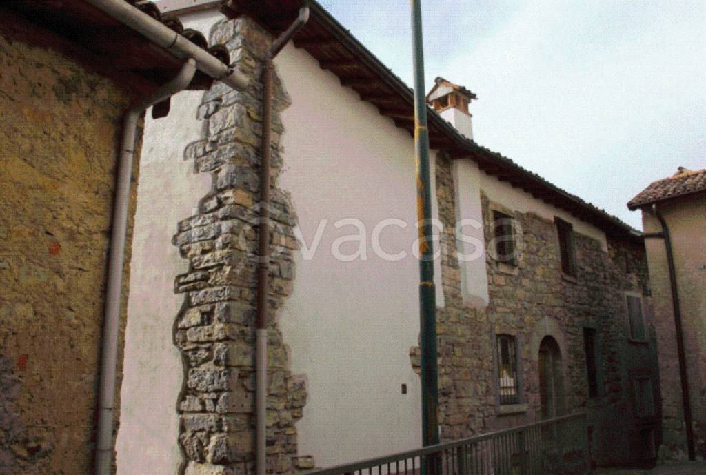 casa indipendente in vendita a Costa Serina