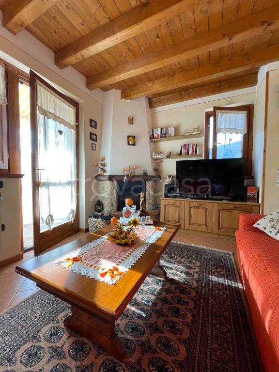 appartamento in vendita a Costa Serina