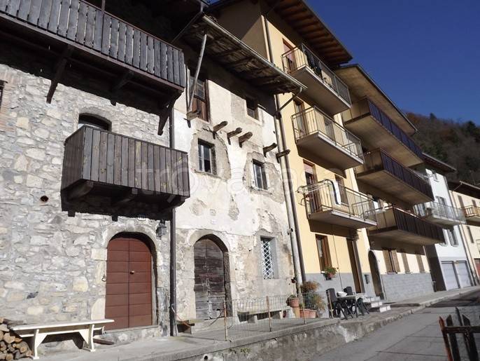 casa indipendente in vendita a Costa Serina