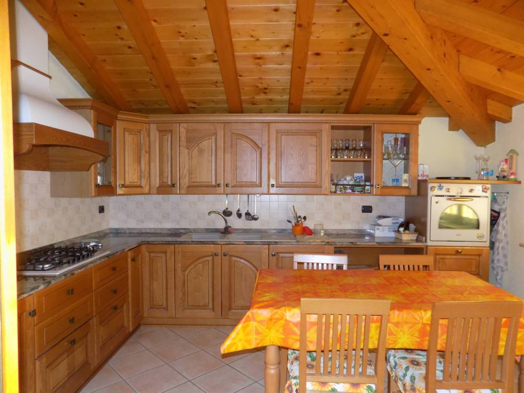 appartamento in vendita a Costa Serina