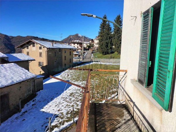 casa indipendente in vendita a Costa Serina